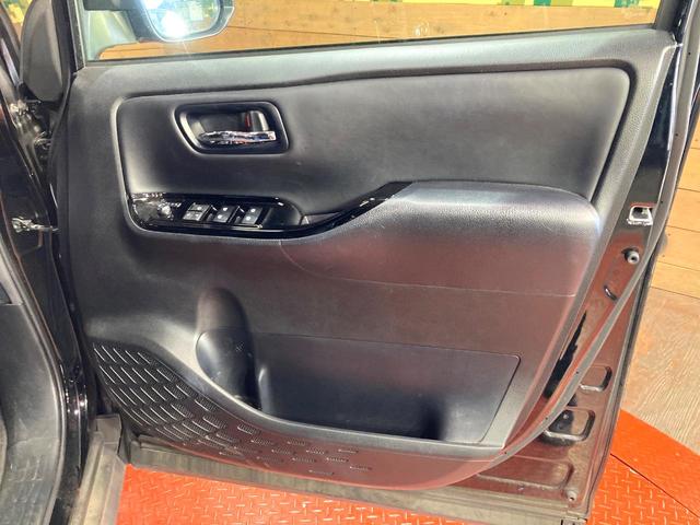 ノア ハイブリッドSi ダブルバイビーII アルパイン9型ナビ フリップダウンモニター モデリスタエアロ 両側電動スライドドア 禁煙車 ETC Bluetooth ドライブレコーダー appleCarPlay LEDヘッドライト(41枚目)