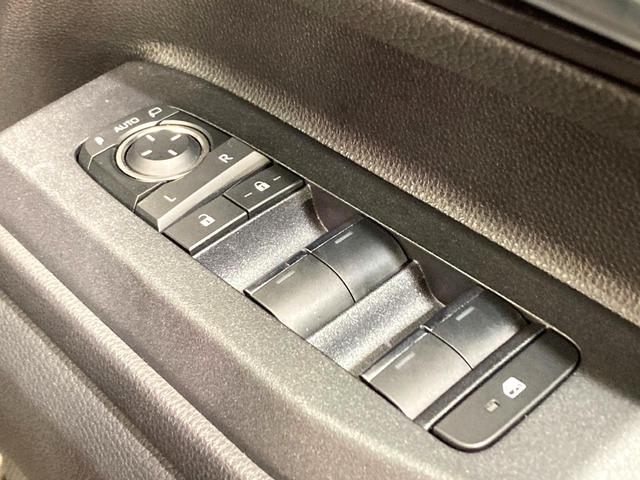 ランドクルーザー250 VX サンルーフ 12.3インチディスプレイオーディオ 衝突被害軽減システム レーダークルーズ 禁煙車 電動リアゲート レザーシート 前席シートエアコン パワーシート ドラレコ コーナーセンサー(39枚目)