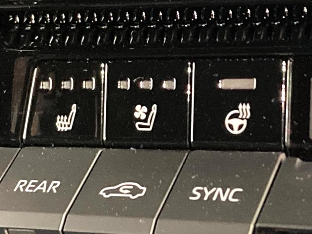 ランドクルーザー２５０ ＶＸ　サンルーフ　１２．３インチディスプレイオーディオ　全周囲カメラ　衝突被害軽減システム　レーダークルーズ　禁煙車　電動リアゲート　前席シートエアコン　ドラレコ　コーナーセンサー　スマートキー（6枚目）