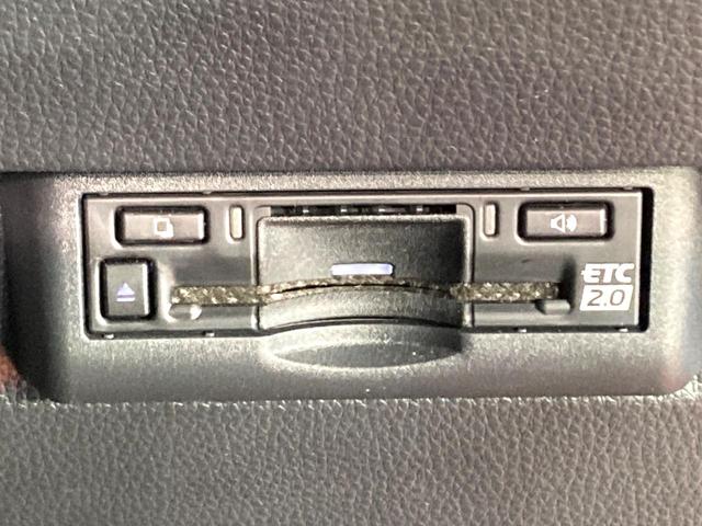 ランドクルーザー２５０ ＶＸ　サンルーフ　１２．３インチディスプレイオーディオ　全周囲カメラ　衝突被害軽減システム　レーダークルーズ　禁煙車　電動リアゲート　前席シートエアコン　ドラレコ　コーナーセンサー　スマートキー（7枚目）