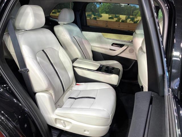 CX-80 XD-ハイブリッド プレミアムモダン サンルーフ 純正12型SDナビ 全周囲カメラ アダプティプクルーズコントロール レザーシート ETC Bluetooth パワーバックドア レザーシート シートベンチレーション LEDヘッドライト(9枚目)