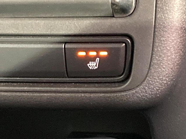 ＣＸ－６０ ＸＤ－ハイブリッド　エクスクルーシブスポーツ　パノラマルーフ　純正ＳＤナビ　３６０°ビューモニター　ＢＯＳＥサウンド　衝突被害軽減システム　レーダークルーズ　禁煙車　電動リアゲート　レザーシート　シートベンチレーション　ビルトインＥＴＣ（6枚目）