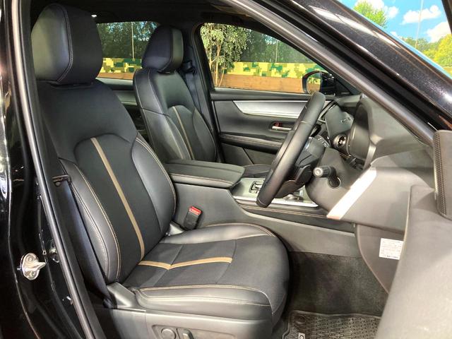 ＣＸ－６０ ＸＤ－ハイブリッド　エクスクルーシブスポーツ　パノラマルーフ　純正ＳＤナビ　３６０°ビューモニター　ＢＯＳＥサウンド　衝突被害軽減システム　レーダークルーズ　禁煙車　電動リアゲート　レザーシート　シートベンチレーション　ビルトインＥＴＣ（8枚目）