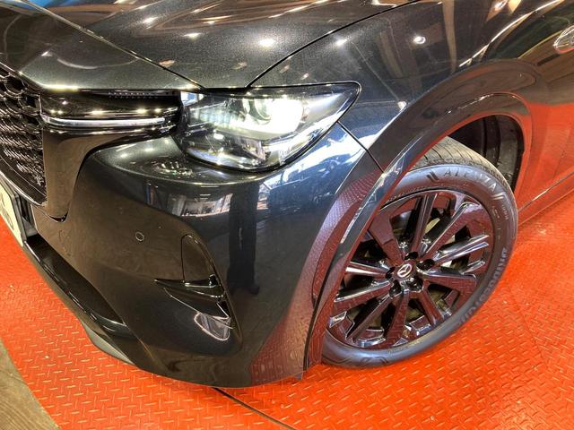 ＣＸ－６０ ＸＤ－ハイブリッド　エクスクルーシブスポーツ　パノラマルーフ　純正ＳＤナビ　３６０°ビューモニター　ＢＯＳＥサウンド　衝突被害軽減システム　レーダークルーズ　禁煙車　電動リアゲート　レザーシート　シートベンチレーション　ビルトインＥＴＣ（12枚目）