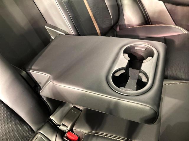 ＣＸ－６０ ＸＤ－ハイブリッド　エクスクルーシブスポーツ　パノラマルーフ　純正ＳＤナビ　３６０°ビューモニター　ＢＯＳＥサウンド　衝突被害軽減システム　レーダークルーズ　禁煙車　電動リアゲート　レザーシート　シートベンチレーション　ビルトインＥＴＣ（36枚目）