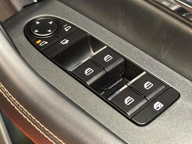 ＣＸ－６０ ＸＤ－ハイブリッド　エクスクルーシブスポーツ　パノラマルーフ　純正ＳＤナビ　３６０°ビューモニター　ＢＯＳＥサウンド　衝突被害軽減システム　レーダークルーズ　禁煙車　電動リアゲート　レザーシート　シートベンチレーション　ビルトインＥＴＣ（37枚目）