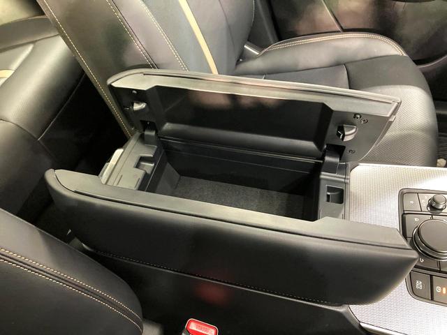 ＣＸ－６０ ＸＤ－ハイブリッド　エクスクルーシブスポーツ　パノラマルーフ　純正ＳＤナビ　３６０°ビューモニター　ＢＯＳＥサウンド　衝突被害軽減システム　レーダークルーズ　禁煙車　電動リアゲート　レザーシート　シートベンチレーション　ビルトインＥＴＣ（58枚目）