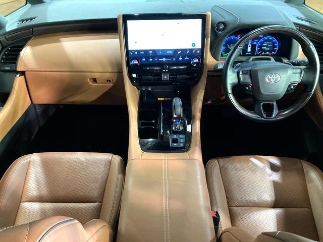 ヴェルファイアハイブリッド Ｚ　プレミア　左右独立ガラスルーフ　モデリスタエアロ　両側電動ドア　全周囲カメラ　衝突被害軽減システム　レーダークルーズ　禁煙車　電動リアゲート　レザーシート　前席シートエアコン　リアシートエアコン（2枚目）