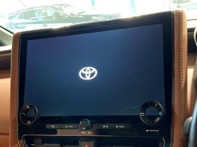 ヴェルファイアハイブリッド Ｚ　プレミア　左右独立ガラスルーフ　モデリスタエアロ　両側電動ドア　全周囲カメラ　衝突被害軽減システム　レーダークルーズ　禁煙車　電動リアゲート　レザーシート　前席シートエアコン　リアシートエアコン（5枚目）