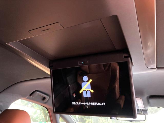 ヴェルファイアハイブリッド Ｚ　プレミア　左右独立ガラスルーフ　モデリスタエアロ　両側電動ドア　全周囲カメラ　衝突被害軽減システム　レーダークルーズ　禁煙車　電動リアゲート　レザーシート　前席シートエアコン　リアシートエアコン（7枚目）