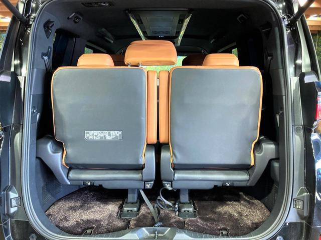 ヴェルファイアハイブリッド Ｚ　プレミア　左右独立ガラスルーフ　モデリスタエアロ　両側電動ドア　全周囲カメラ　衝突被害軽減システム　レーダークルーズ　禁煙車　電動リアゲート　レザーシート　前席シートエアコン　リアシートエアコン（12枚目）