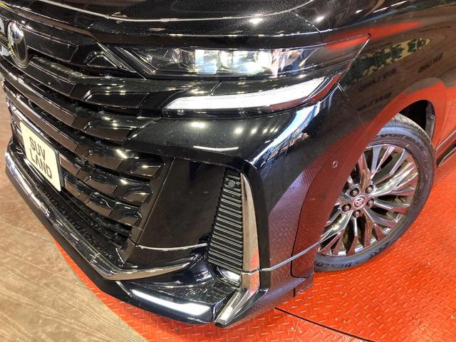 ヴェルファイアハイブリッド Ｚ　プレミア　左右独立ガラスルーフ　モデリスタエアロ　両側電動ドア　全周囲カメラ　衝突被害軽減システム　レーダークルーズ　禁煙車　電動リアゲート　レザーシート　前席シートエアコン　リアシートエアコン（13枚目）