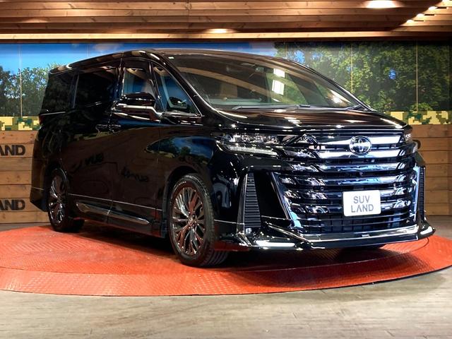 ヴェルファイアハイブリッド Ｚ　プレミア　左右独立ガラスルーフ　モデリスタエアロ　両側電動ドア　全周囲カメラ　衝突被害軽減システム　レーダークルーズ　禁煙車　電動リアゲート　レザーシート　前席シートエアコン　リアシートエアコン（17枚目）