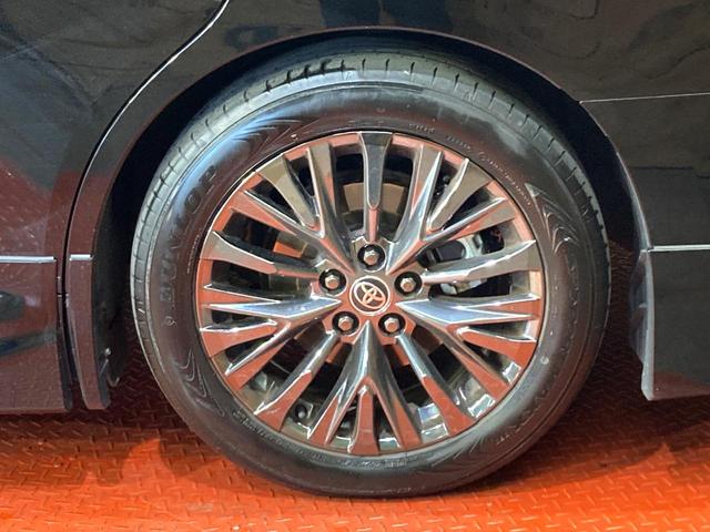 ヴェルファイアハイブリッド Ｚ　プレミア　左右独立ガラスルーフ　モデリスタエアロ　両側電動ドア　全周囲カメラ　衝突被害軽減システム　レーダークルーズ　禁煙車　電動リアゲート　レザーシート　前席シートエアコン　リアシートエアコン（25枚目）