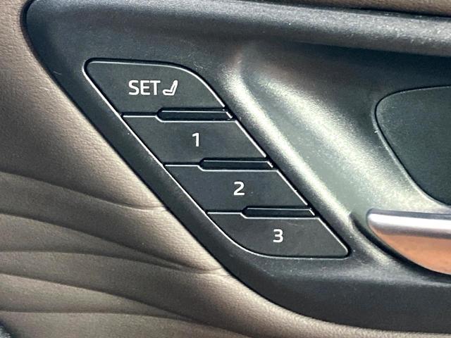 ヴェルファイアハイブリッド Ｚ　プレミア　左右独立ガラスルーフ　モデリスタエアロ　両側電動ドア　全周囲カメラ　衝突被害軽減システム　レーダークルーズ　禁煙車　電動リアゲート　レザーシート　前席シートエアコン　リアシートエアコン（46枚目）