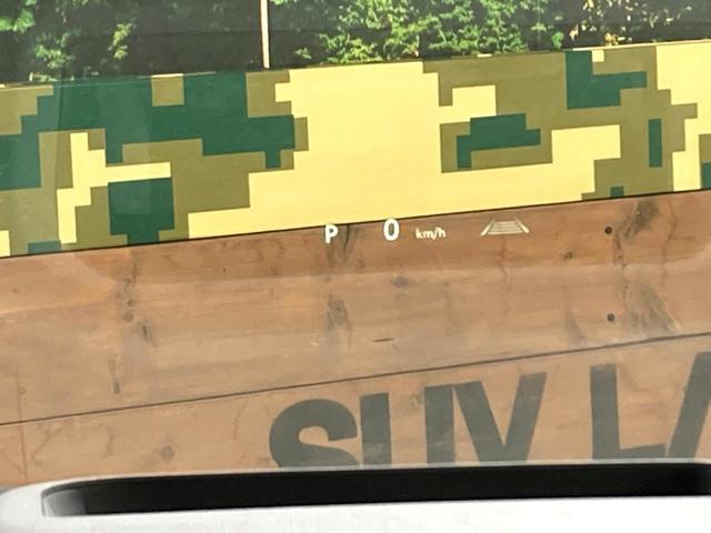 ヴェルファイアハイブリッド Ｚ　プレミア　左右独立ガラスルーフ　モデリスタエアロ　両側電動ドア　全周囲カメラ　衝突被害軽減システム　レーダークルーズ　禁煙車　電動リアゲート　レザーシート　前席シートエアコン　リアシートエアコン（52枚目）