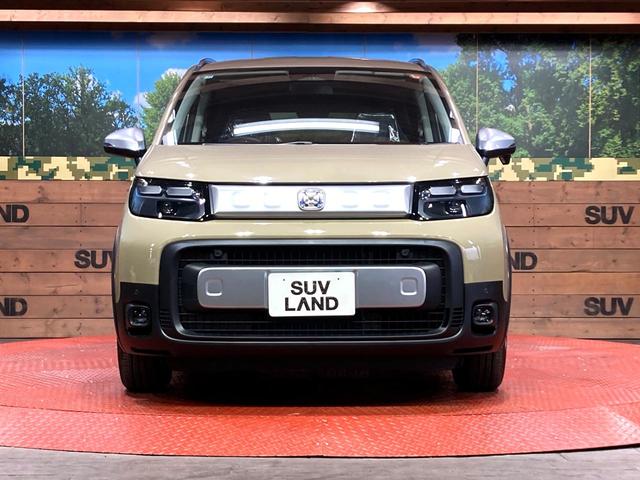 フリード ｅ：ＨＥＶクロスター　登録済未使用車　６人乗り　両側電動スライドドア　シートヒーター　ブラインドスポットモニター　ホンダセンシング　レーダークルーズ　ＬＥＤヘッドライト　スマートキー　ステアリングリモコン（14枚目）