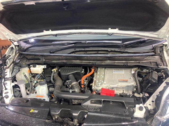 セレナ e-パワー ハイウェイスターV 純正10型ナビ フリップダウン 全周囲カメラ 両側電動ドア プロパイロット 衝突軽減 コーナーセンサー 純正16AW LEDヘッド&フォグ フルセグTV(19枚目)