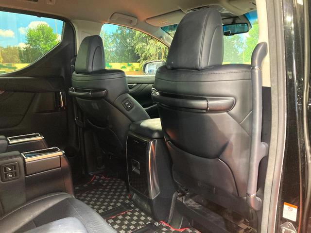 ヴェルファイア ２．５Ｚ　Ｇエディション　モデリスタエアロ　１１型ＢＩＧＸ　アルパイン１２型フリップダウンモニター　シーケンシャルターンランプ付き３眼ＬＥＤヘッドライト　エグゼクティブパワーシート　両側電動スライドドア　パワーバックドア（45枚目）