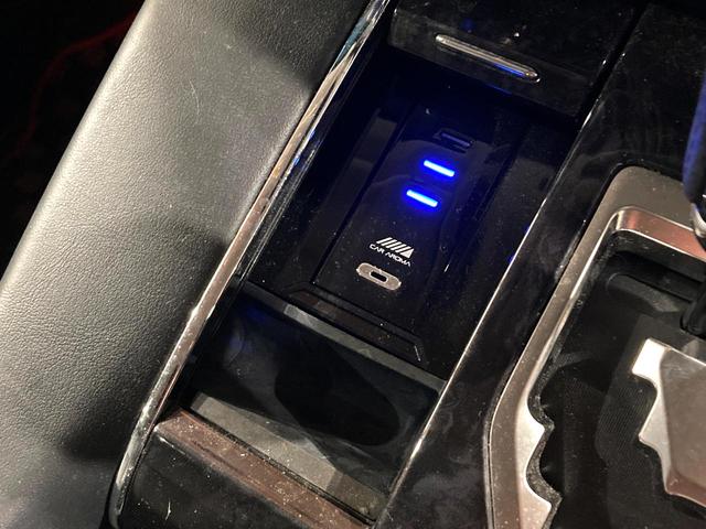 ヴェルファイア ２．５Ｚ　Ｇエディション　モデリスタエアロ　１１型ＢＩＧＸ　アルパイン１２型フリップダウンモニター　シーケンシャルターンランプ付き３眼ＬＥＤヘッドライト　エグゼクティブパワーシート　両側電動スライドドア　パワーバックドア（54枚目）