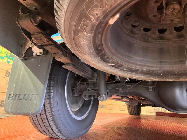 ハイラックス Z 純正ベッドライナー 純正ハードトノカバー プリクラッシュセーフティシステム レーダークルーズコントロール 純正SDナビ 車線逸脱警報 ドライブレコーダー センターデフロック 純正17インチAW(20枚目)