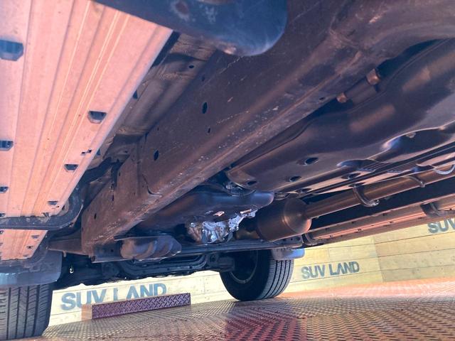 ハイラックス Z 純正ベッドライナー 純正ハードトノカバー プリクラッシュセーフティシステム レーダークルーズコントロール 純正SDナビ 車線逸脱警報 ドライブレコーダー センターデフロック 純正17インチAW(36枚目)