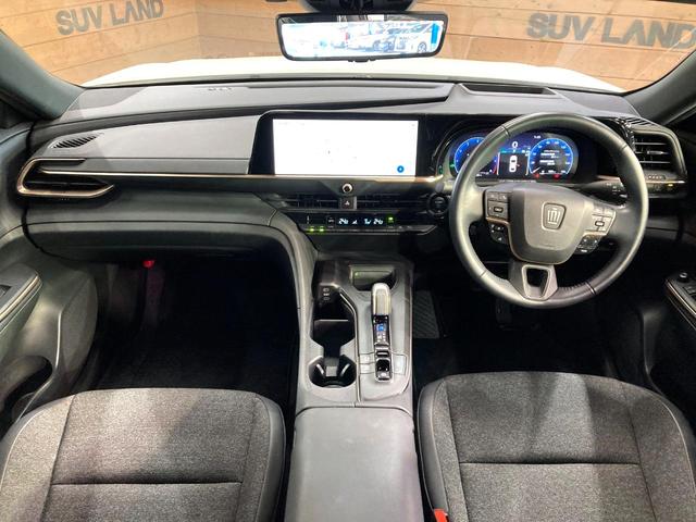 クラウンクロスオーバー Ｇアドバンスド　全周囲カメラ　衝突被害軽減システム　レーダークルーズ　禁煙車　電動リアゲート　パワーシート　ドラレコ　コーナーセンサー　スマートキー　ＬＥＤヘッド　ＥＴＣ２．０　純正１９インチアルミ（2枚目）