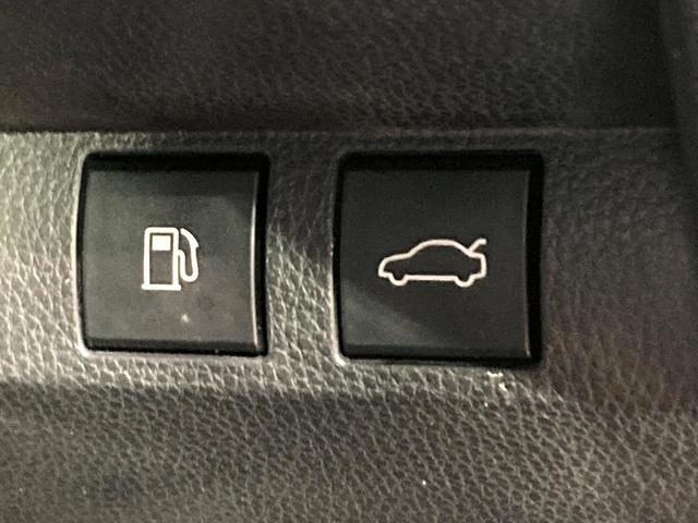 クラウンクロスオーバー Ｇアドバンスド　全周囲カメラ　衝突被害軽減システム　レーダークルーズ　禁煙車　電動リアゲート　パワーシート　ドラレコ　コーナーセンサー　スマートキー　ＬＥＤヘッド　ＥＴＣ２．０　純正１９インチアルミ（37枚目）