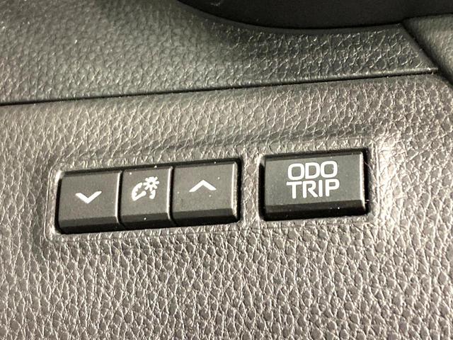 クラウンクロスオーバー Ｇアドバンスド　全周囲カメラ　衝突被害軽減システム　レーダークルーズ　禁煙車　電動リアゲート　パワーシート　ドラレコ　コーナーセンサー　スマートキー　ＬＥＤヘッド　ＥＴＣ２．０　純正１９インチアルミ（39枚目）