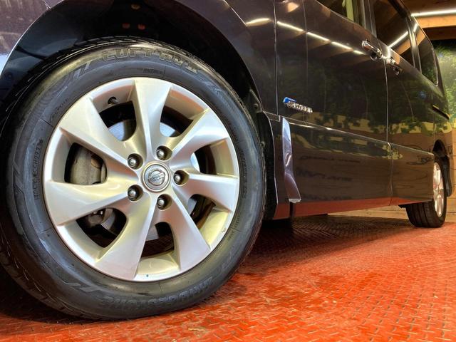 セレナ ハイウェイスターG S-ハイブリッド 両側電動ドア 純正SDナビ バックカメラ 禁煙車 スマートキー HIDヘッド ビルトインETC クルコン 純正16インチアルミ オートライト デュアルエアコン リアエアコン CD DVD再生(13枚目)