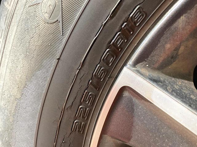 ハリアーハイブリッド G レザーパッケージ 純正8型メモリーナビ バックカメラ 衝突軽減装置 レーダークルーズコントロールパワーバックドア パワーシート LEDヘッドライト ETC デジタルインナーミラー Bluetooth(22枚目)