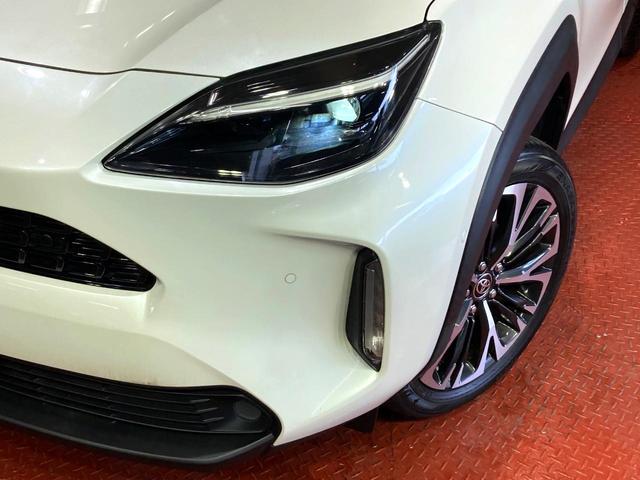 ヤリスクロス ハイブリッドZ 8インチディスプレイオーディオ 全周囲カメラ 衝突被害軽減システム レーダークルーズ パワーシート コーナーセンサー LEDヘッド ビルトインETC 純正18インチアルミ 車線逸脱警報(12枚目)