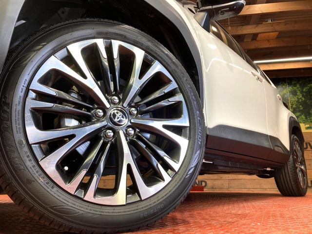 ヤリスクロス ハイブリッドZ 8インチディスプレイオーディオ 全周囲カメラ 衝突被害軽減システム レーダークルーズ パワーシート コーナーセンサー LEDヘッド ビルトインETC 純正18インチアルミ 車線逸脱警報(13枚目)