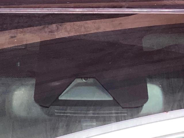 ヤリスクロス ハイブリッドZ 8インチディスプレイオーディオ 全周囲カメラ 衝突被害軽減システム レーダークルーズ パワーシート コーナーセンサー LEDヘッド ビルトインETC 純正18インチアルミ 車線逸脱警報(21枚目)