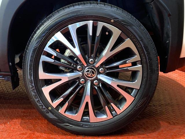 ヤリスクロス ハイブリッドZ 8インチディスプレイオーディオ 全周囲カメラ 衝突被害軽減システム レーダークルーズ パワーシート コーナーセンサー LEDヘッド ビルトインETC 純正18インチアルミ 車線逸脱警報(24枚目)