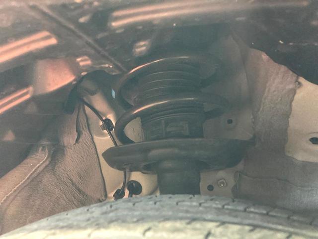 ヤリスクロス ハイブリッドZ 8インチディスプレイオーディオ 全周囲カメラ 衝突被害軽減システム レーダークルーズ パワーシート コーナーセンサー LEDヘッド ビルトインETC 純正18インチアルミ 車線逸脱警報(32枚目)