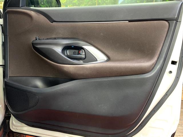 ヤリスクロス ハイブリッドZ 8インチディスプレイオーディオ 全周囲カメラ 衝突被害軽減システム レーダークルーズ パワーシート コーナーセンサー LEDヘッド ビルトインETC 純正18インチアルミ 車線逸脱警報(37枚目)