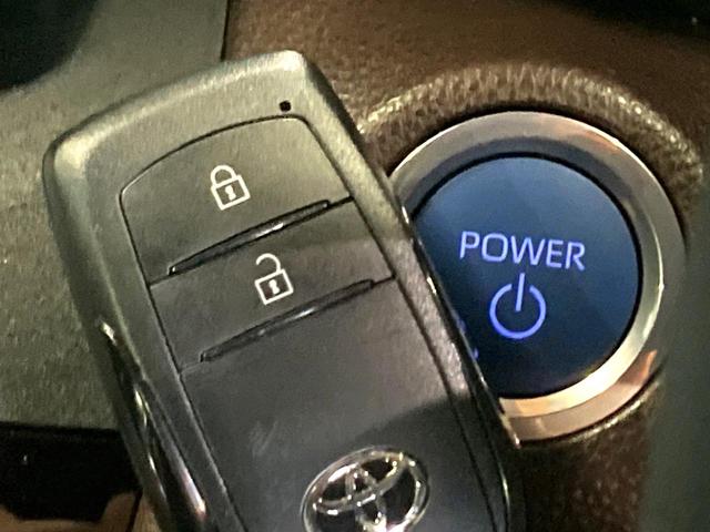 ヤリスクロス ハイブリッドZ 8インチディスプレイオーディオ 全周囲カメラ 衝突被害軽減システム レーダークルーズ パワーシート コーナーセンサー LEDヘッド ビルトインETC 純正18インチアルミ 車線逸脱警報(47枚目)