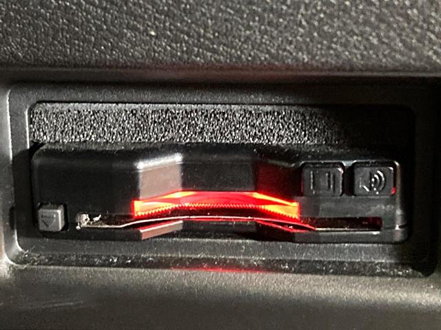 セレナ e-パワー ハイウェイスターV SDナビ 禁煙車 フリップダウンモニター アラウンドビューモニター プロパイロット ハンズフリー機能付き両側電動スライドドア LEDヘッドライト ETC ドライブレコーダー(43枚目)