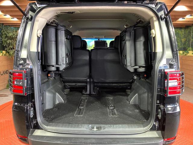 デリカＤ：５ Ｄ　パワーパッケージ　ディーゼル　ディスプレイオーディオ　両側電動ドア　バックカメラ　禁煙車　ハーフレザーシート　ドラレコ　スマートキー　ＨＩＤヘッド　ビルトインＥＴＣ　クルコン　純正１８インチアルミ　オートライト（11枚目）