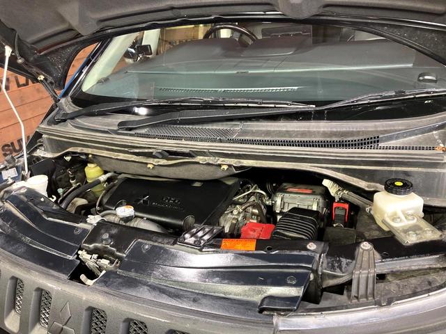 デリカＤ：５ Ｄ　パワーパッケージ　ディーゼル　ディスプレイオーディオ　両側電動ドア　バックカメラ　禁煙車　ハーフレザーシート　ドラレコ　スマートキー　ＨＩＤヘッド　ビルトインＥＴＣ　クルコン　純正１８インチアルミ　オートライト（19枚目）