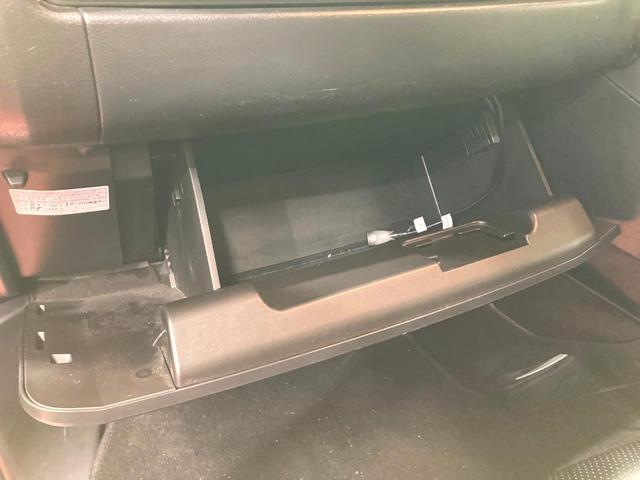 デリカＤ：５ Ｄ　パワーパッケージ　ディーゼル　ディスプレイオーディオ　両側電動ドア　バックカメラ　禁煙車　ハーフレザーシート　ドラレコ　スマートキー　ＨＩＤヘッド　ビルトインＥＴＣ　クルコン　純正１８インチアルミ　オートライト（24枚目）