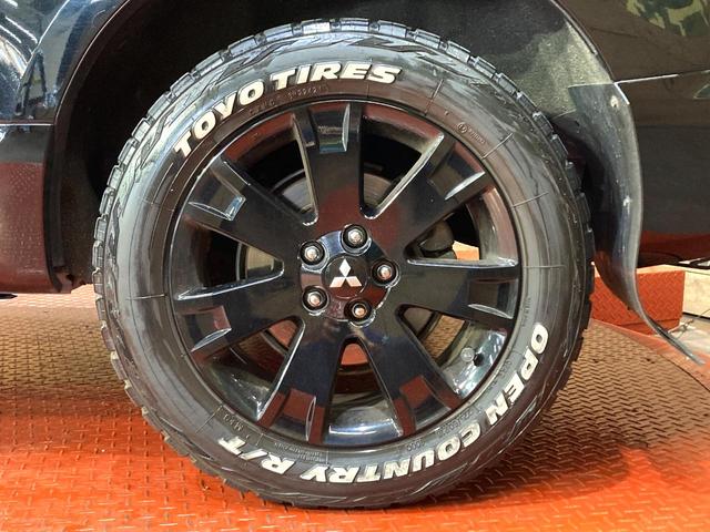 デリカＤ：５ Ｄ　パワーパッケージ　ディーゼル　ディスプレイオーディオ　両側電動ドア　バックカメラ　禁煙車　ハーフレザーシート　ドラレコ　スマートキー　ＨＩＤヘッド　ビルトインＥＴＣ　クルコン　純正１８インチアルミ　オートライト（39枚目）