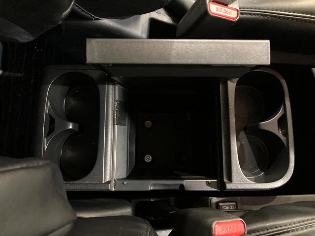 デリカＤ：５ Ｄ　パワーパッケージ　ディーゼル　ディスプレイオーディオ　両側電動ドア　バックカメラ　禁煙車　ハーフレザーシート　ドラレコ　スマートキー　ＨＩＤヘッド　ビルトインＥＴＣ　クルコン　純正１８インチアルミ　オートライト（53枚目）