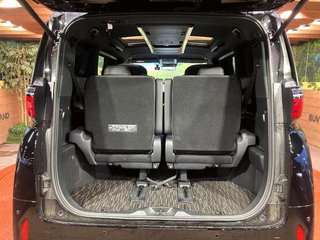 アルファード Ｚ　ガラスルーフ　純正１４型ナビ　全周囲カメラ　デジタルインナーミラー　両側電動スライドドア　純正１８ＡＷ　パワーバックドア　ワイヤレス充電　ＬＥＤヘッドライト（11枚目）