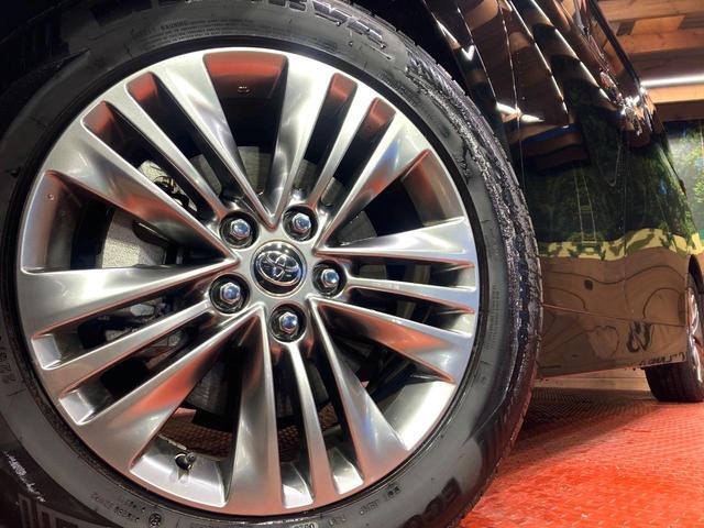 アルファード Ｚ　ガラスルーフ　純正１４型ナビ　全周囲カメラ　デジタルインナーミラー　両側電動スライドドア　純正１８ＡＷ　パワーバックドア　ワイヤレス充電　ＬＥＤヘッドライト（13枚目）