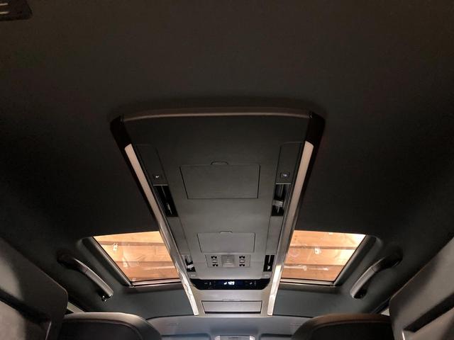 アルファード Ｚ　ガラスルーフ　純正１４型ナビ　全周囲カメラ　デジタルインナーミラー　両側電動スライドドア　純正１８ＡＷ　パワーバックドア　ワイヤレス充電　ＬＥＤヘッドライト（40枚目）