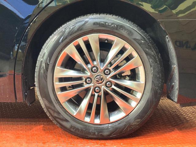 アルファード Ｚ　ガラスルーフ　純正１４型ナビ　全周囲カメラ　デジタルインナーミラー　両側電動スライドドア　純正１８ＡＷ　パワーバックドア　ワイヤレス充電　ＬＥＤヘッドライト（42枚目）