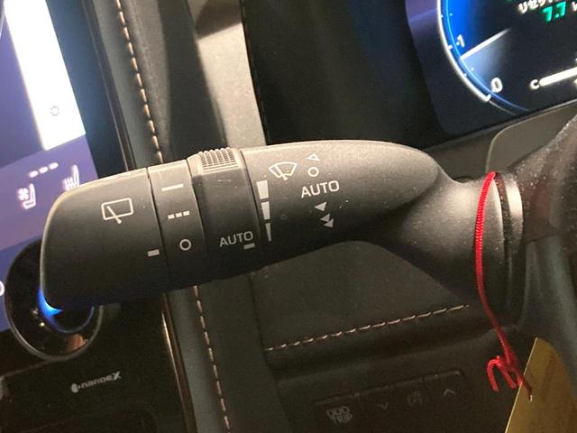 アルファード Ｚ　ガラスルーフ　純正１４型ナビ　全周囲カメラ　デジタルインナーミラー　両側電動スライドドア　純正１８ＡＷ　パワーバックドア　ワイヤレス充電　ＬＥＤヘッドライト（64枚目）