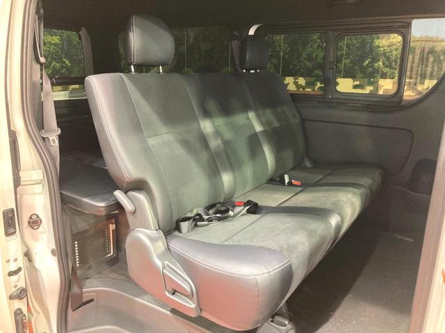 ハイエースバン スーパーGL ダークプライムII SDナビ 全周囲カメラ デジタルインナーミラー 衝突被害軽減システム 禁煙車 ハーフレザーシート コーナーセンサー スマートキー LEDヘッド ビルトインETC オートハイビーム 車線逸脱警報(9枚目)